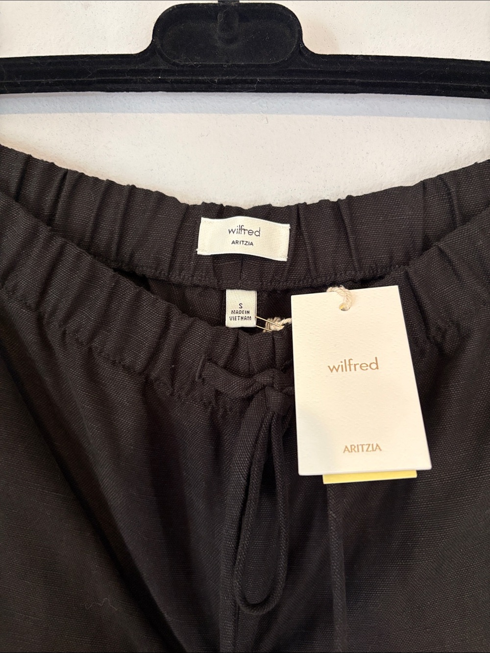 NWT Aritzia Wilfred The Lodge Pant CruiseLinen Black Size Small